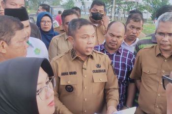 Temui masyarakat yang blokir Jalan Minas-Perawang, Gubernur Riau ucapkan terimakasih