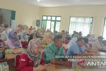 Pemko Sawahlunto latih petani calon penerima bantuan 6.250 bibit kelapa dalam