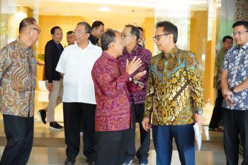 Gubernur Bali temui Menkes minta bantuan alat kesehatan usai banjir