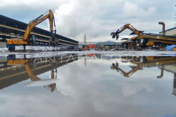 Pengolahan feronikel di Pulau Obi
