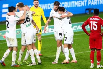 Singkirkan Nottingham Forest, Swansea City cetak sejarah lolos ke putaran keempat  Piala Liga