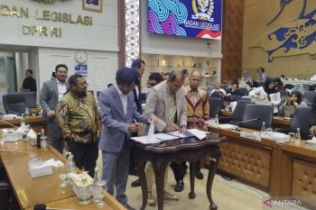 Baleg DPR setuju tambah 12 RUU di Prolegnas 2025