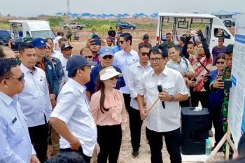 Pembangunan tiga Kampung Nelayan Merah Putih di Batam rampung di akhir 2025