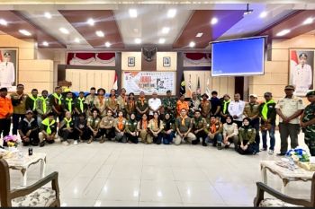 Upaya memperkuat konservasi Pulau Buru, Bupati resmi melepas tim "Buru eXpedition"