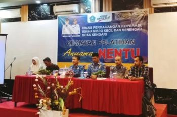 Pemkot Kendari latih perajin anyaman nentu agar tembus pasar global