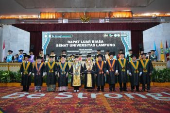 Unila kukuhkan sembilan Guru Besar baru dari berbagai keilmuan