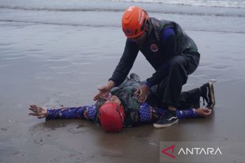 BPBD  Batang bangun kesiapsiagaan relawan bantu penanganan bencana