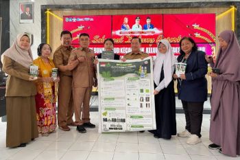 Bupati Kotim apresiasi prestasi pelajar SMPN 1 Sampit mengangkat manfaat gelinggang