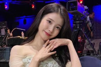 IU rayakan hari debut dengan donasi Rp2,3 miliar untuk sesama