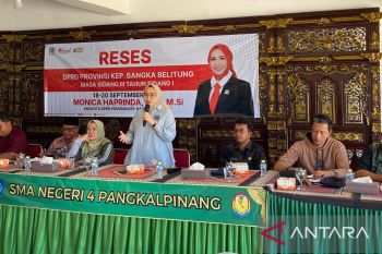 Monica Haprinda ajak siswa SMA 4 Pangkalpinang sampaikan aspirasi dan manfaatkan beasiswa
