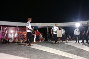 Festival peresean gerakan ekonomi warga di Lombok Tengah