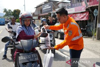 KAI Divre II Sumbar gandeng stakeholder gelar sosialisasi disiplin di perlintasan sebidang KA