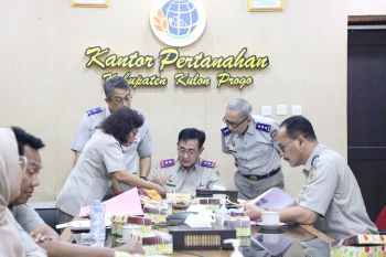 Kakanwil BPN DIY monitoring layanan pertanahan ke Kulon Progo