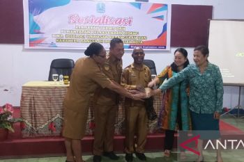 Bakesbangpol Biak tingkatkan pendidikan karakter kebangsaan siswa SMA/SMK
