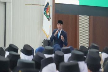 Bupati Tala bagi pengalaman kepemimpinan ke Praja IPDN