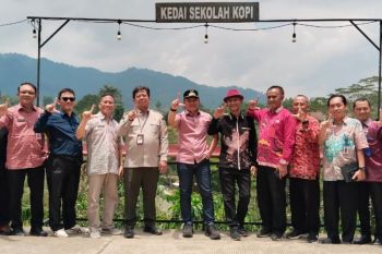 Bupati minta dukungan Kementan untuk pengolahan kopi di Lambar