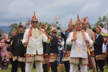 Bupati Lampung Barat ajak masyarakat untuk lestarikan budaya lokal
