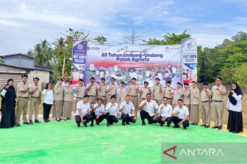 BPN Muna Barat gelar upacara HANTARU 2025, Edison : Tingkatkan pelayanan dan  sertifikasi tanah