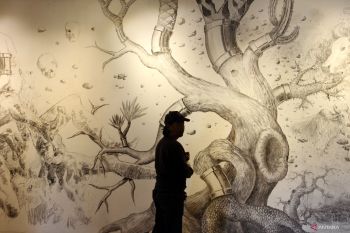 Pameran seni dengan media arang