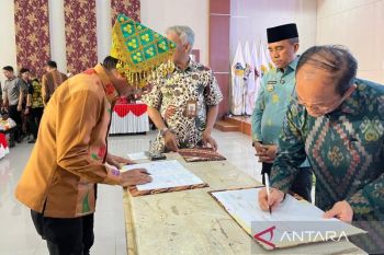 Govt strengthen supervision of the Indonesian language