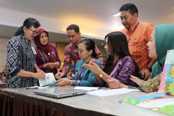 Buku Pop-up berbasis QR Code,  perkuat literasi dan numerasi di Semarang