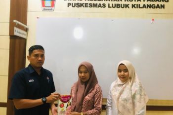 PT Semen Padang Salurkan Susu Khusus untuk Ibu Hamil KEK, Wujud Komitmen Lawan Stunting