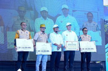 Gubernur Sulsel dan DPD canangkan bibit jagung di Mandalle Pangkep