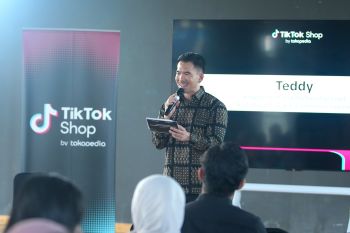 Ratusan mahasiswa UGM dilatih jadi LIVE Host profesional, siap perkuat tren belanja online