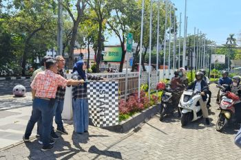 Rawat silahturahmi - komunikasi Politik, KPU datangi parpol tingkat Surabaya