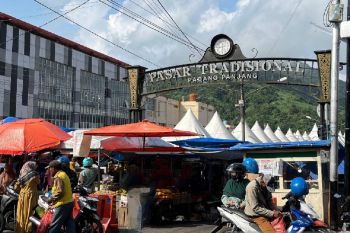 Akhir September, sejumlah komotitas di Padang Panjang alami penurunan