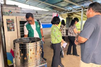 TJSL PLN hadirkan fasilitas peternakan ayam berbasis listrik di Tomohon