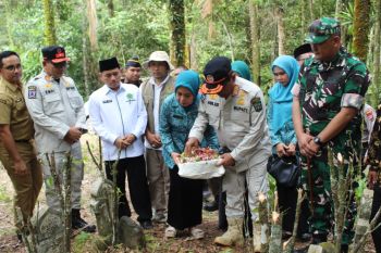 Bupati Padang Pariaman ajak warga tanamkan budaya kesiagaan bencana peringati gempa 2009