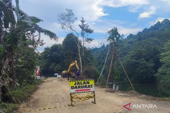 Dinas PUPR HST pastikan perbaiki sejumlah ruas jalan amblas