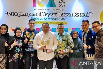 D'Sayur TPI &amp; Nafeesa Snack, UMKM BRK Syariah Raih ICA 2025