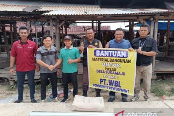 PT WBL salurkan bantuan material bangunan pasar, sekolah dan rumah ibadah
