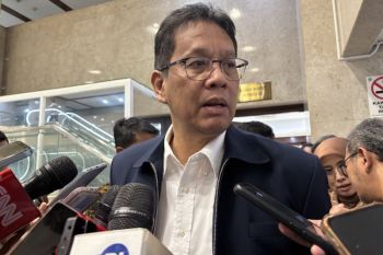 Minister to reallocate budget to fund year end stimulus