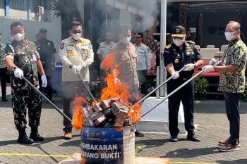 Kanwil Bea Cukai Jatim II musnahkan 7,11 juta batang rokok ilegal
