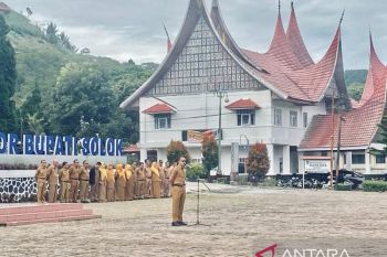 Disdukcapil Solok tingkatkan pelayanan publik hingga ke desa