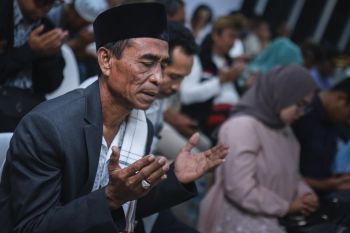 Ritual tolak bala digelar di Loteng untuk kelancaran MotoGP 2025
