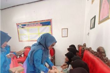Perisai PT Pelni Bima menebar kebahagiaan di Panti Asuhan