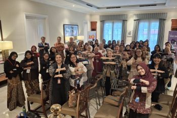 "Girls take over" embassies in global gender equality campaign