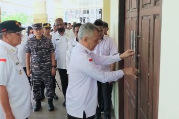 Pemda bersama Forkopinda serahkan gedung Pesparawi Malra