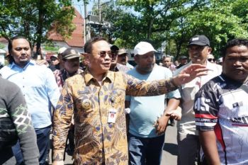 Polisi redam kericuhan  yang mewarnai rapat Pansus Hak Angket DPRD Pati