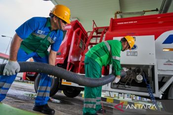 Ruri dan jalan panjang energi: menyusuri medan terjal, menjaga nyala negeri  "Seribu Kubah"