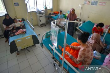 Pemkab Agam tanggung biaya pengobatan korban keracunan MBG