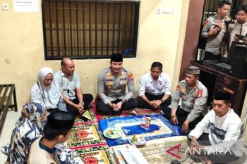 Sepasang kekasih pengedar narkoba dinikahkan di sel Polres Gowa