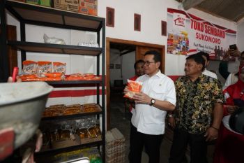 Trade Minister pushes village co-ops for food distribution