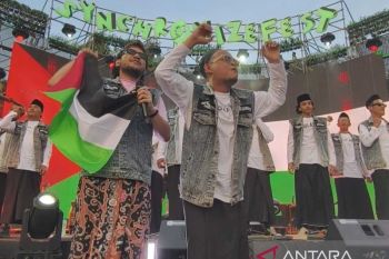 Kunto Aji-Y.K.H.C beri bocoran lagu baru di Synchronize 2025