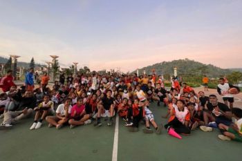 Youth-Led Initiative Hoopz4Change Delivers Over 1,000 Shoes, Transforms Lives in East Nusa Tenggara