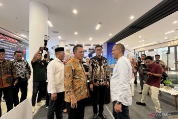 Gubernur Ansar ajak masyarakat kuatkan literasi keuangan di FIN Expo